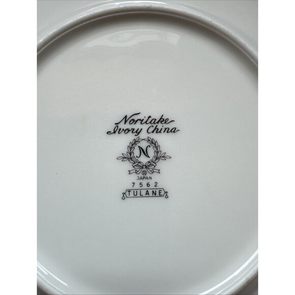 4 NORITAKE TULANE Bread / Dessert Plates White on Ivory w/ Gold Trim EXCELLENT - Picture 5 of 5